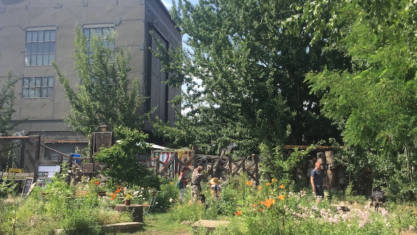 Wir bauen ein Müllbarometer im Wriezener Park (Berlin)
