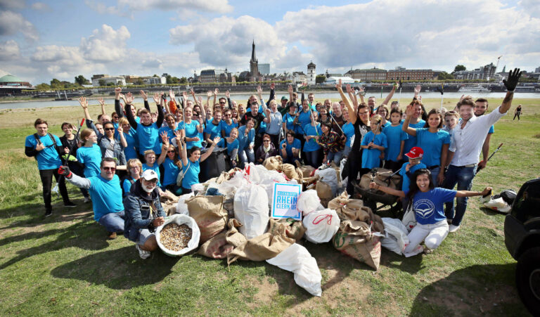 world clean up day am rhein